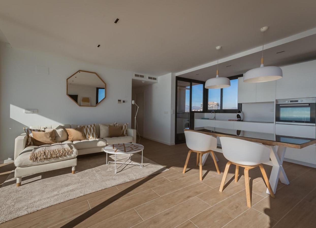 Modern Sea Front Jacuzzi Blue Sky Daire Alicante Dış mekan fotoğraf