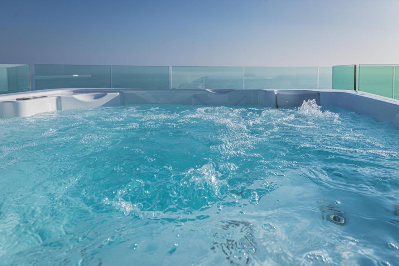Modern Sea Front Jacuzzi Blue Sky Daire Alicante Dış mekan fotoğraf