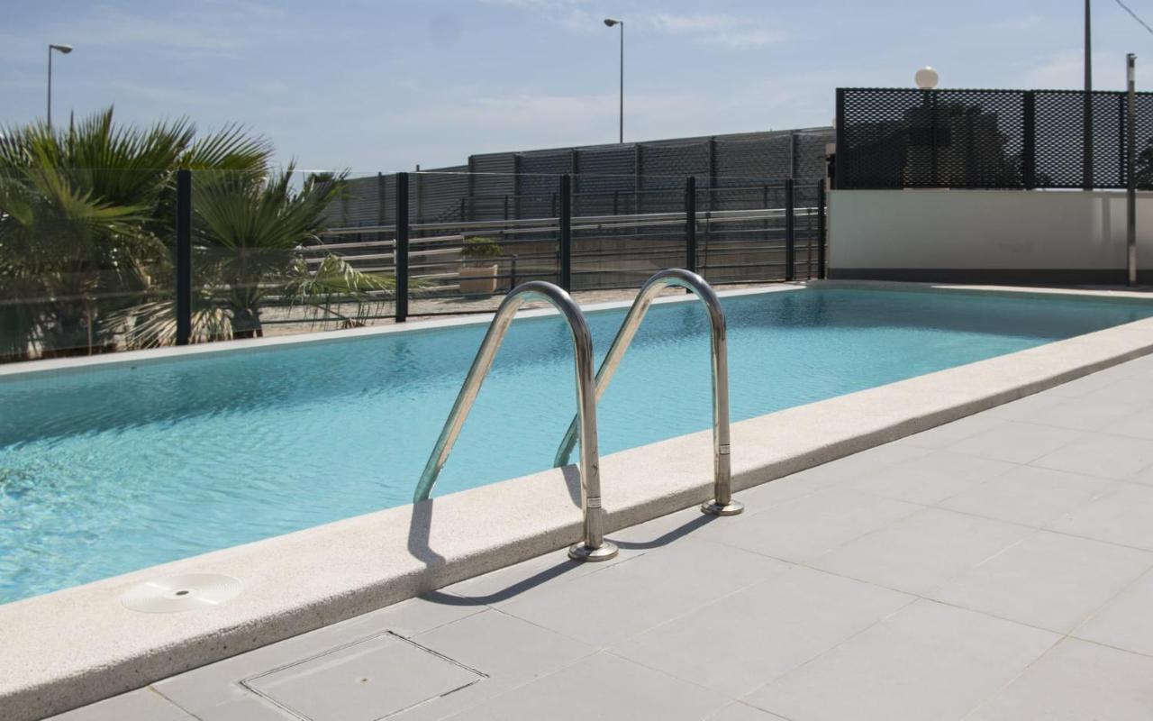 Modern Sea Front Jacuzzi Blue Sky Daire Alicante Dış mekan fotoğraf